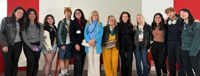Benevento, una delegazione di studenti stranieri in visita alla Biblioteca e a Santa Sofia