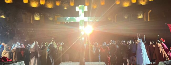 Benevento, nel quartiere Triggio la suggestiva rievocazione della “Passione di Cristo”