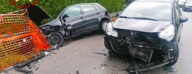 Avellino| Incidente tra due auto a contrada Scrofeta, 45enne trasportata all’ospedale Moscati