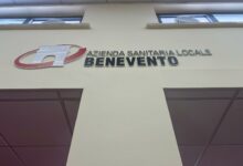 Corruzione, truffa e falso su fornitura di presidi sanitari: sospeso dipendente dell’Asl di Benevento
