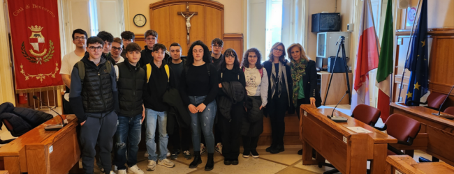 Pics e Smart City, i ragazzi dell’Iti Lucarelli in dialogo con il sindaco Mastella