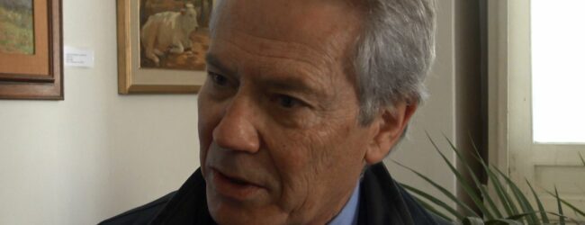 Acqua, Forgione ermetico, Di Lonardo attendista