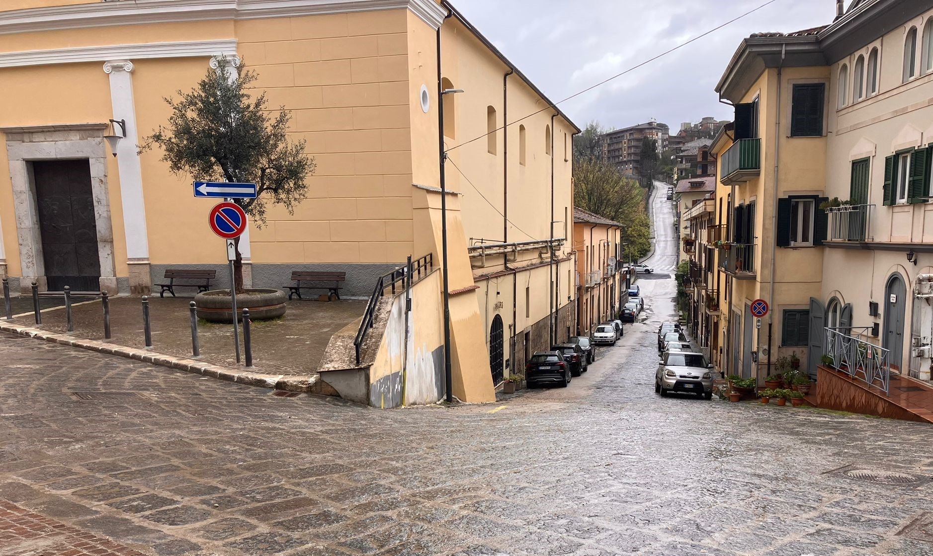 Riaperte Rampa San Modestino e via San Francesco Saverio, Genovese: restituiamo ai cittadini un centro storico più bello e con nuovi sottoservizi