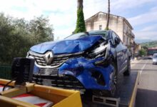 Benevento: scontro tra due auto lungo l’Appia, due feriti e traffico in tilt