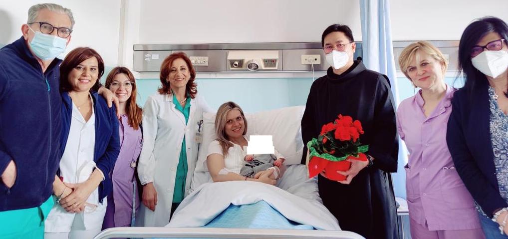Benevento, celebrata la Festa della Mamma all’ospedale “Fatebenefratelli”