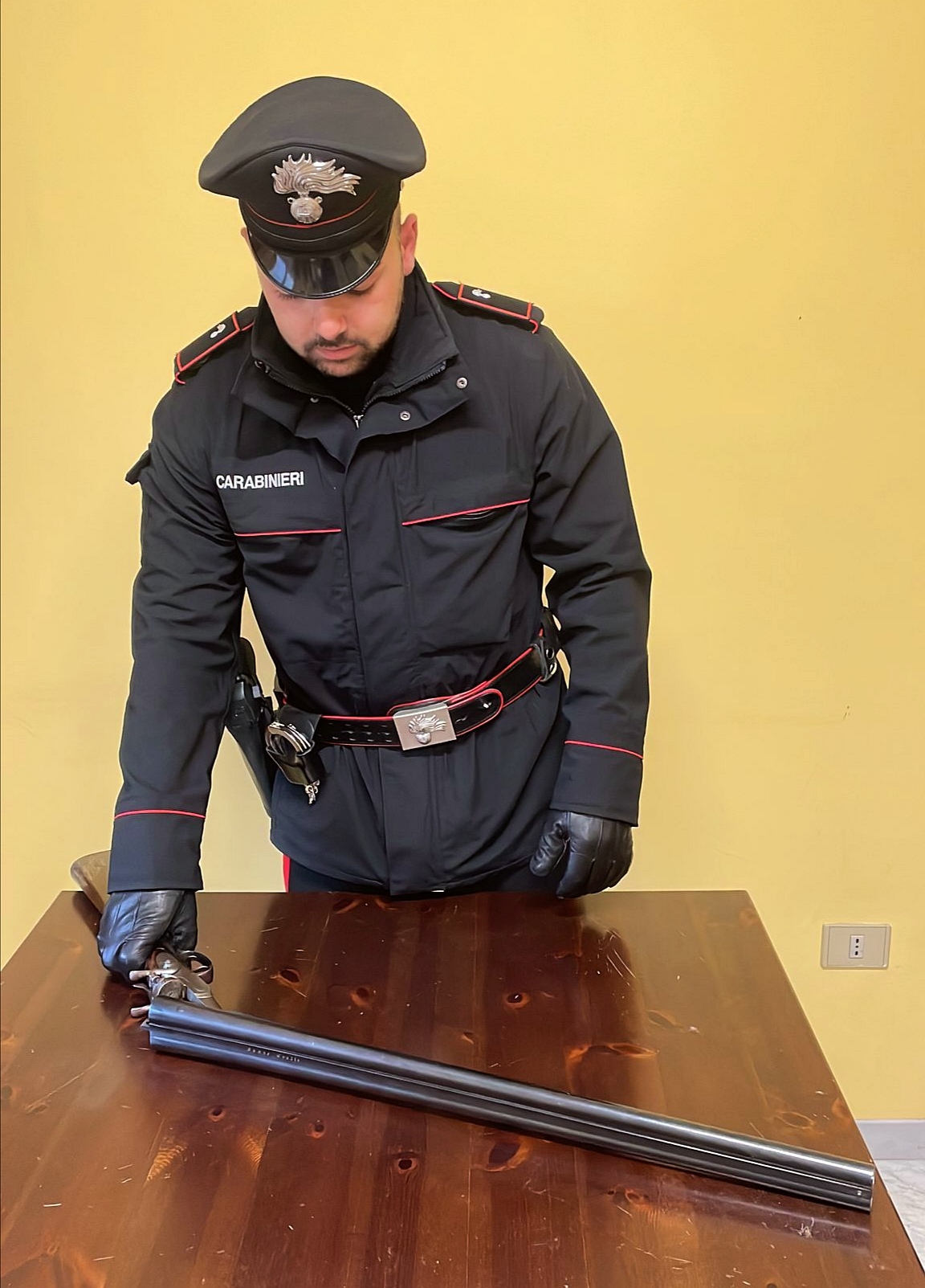 Controlli dei Carabinieri in Valfortore: una persona denunciata e un fucile sequestrato