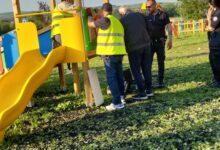 Danni al parco giochi di via Vittime di Nassiriya a Benevento: “atti indegni”