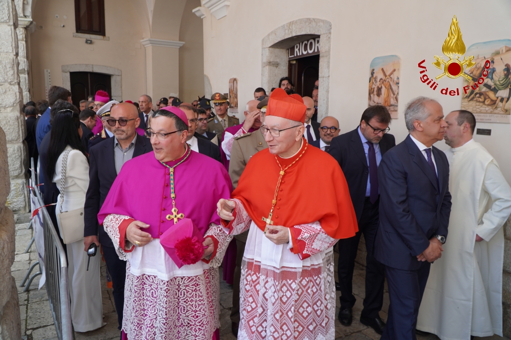 Montevergine| Aperto l’anno Giubilare. Parolin: so che qui sarò sempre ben accolto. Sangiuliano: Santuario tra i pilastri dell’Occidente