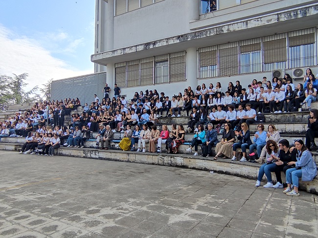Al Liceo Guacci il “Ballo dei Diplomandi”
