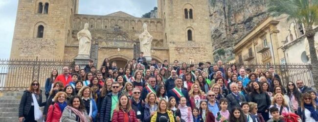Scuole sannite in trasferta a Castellana Sicula per il progetto “Coloriamo il nostro Futuro”