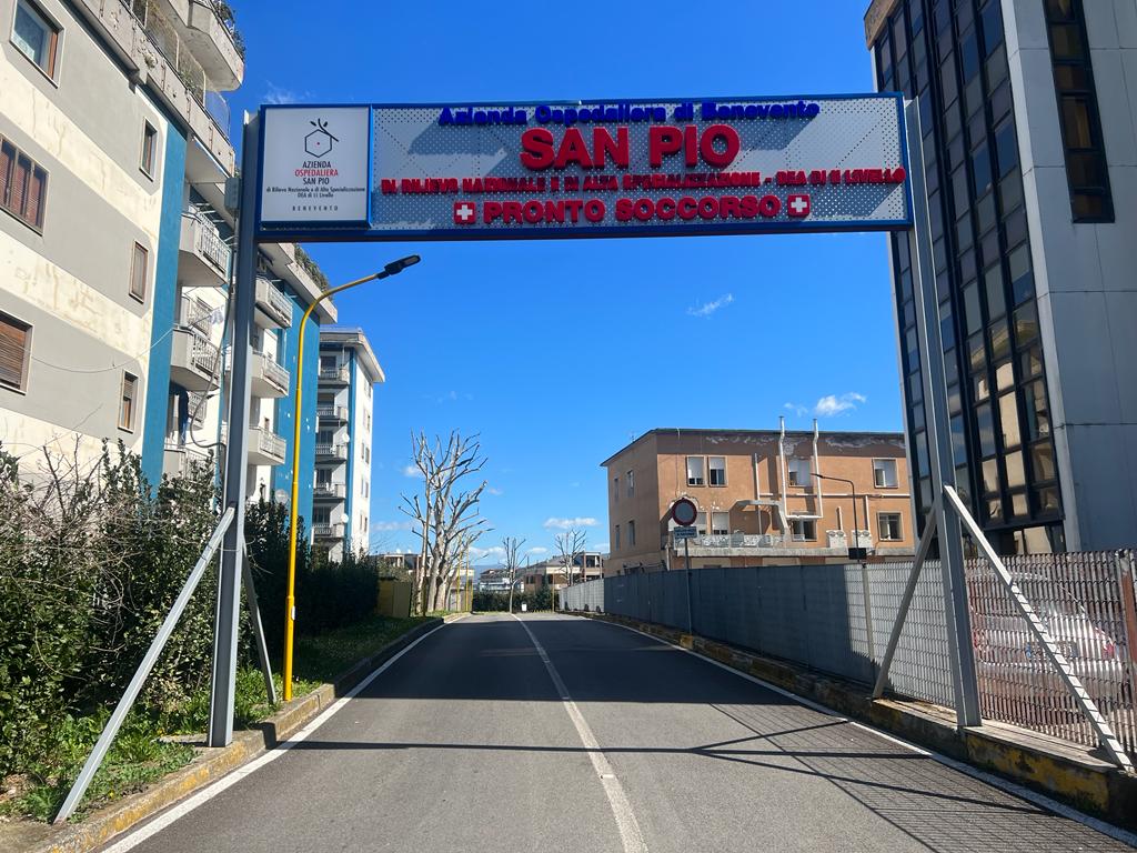 Ospedale San Pio: targa d’Oro per la Ricerca al Dr. Marino Scherillo