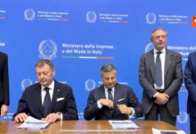 Benevento, firmato al Ministero il contratto di sviluppo per investimento lituano Solitek