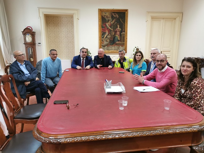 Palazzo Mosti: iniziativa comune con le associazioni per la raccolta dei fondi per gli alluvionati