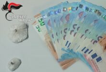 Avellino| Non si ferma all’alt, coppia inseguita e arrestata: avevano cocaina, crack e 720 euro in contanti