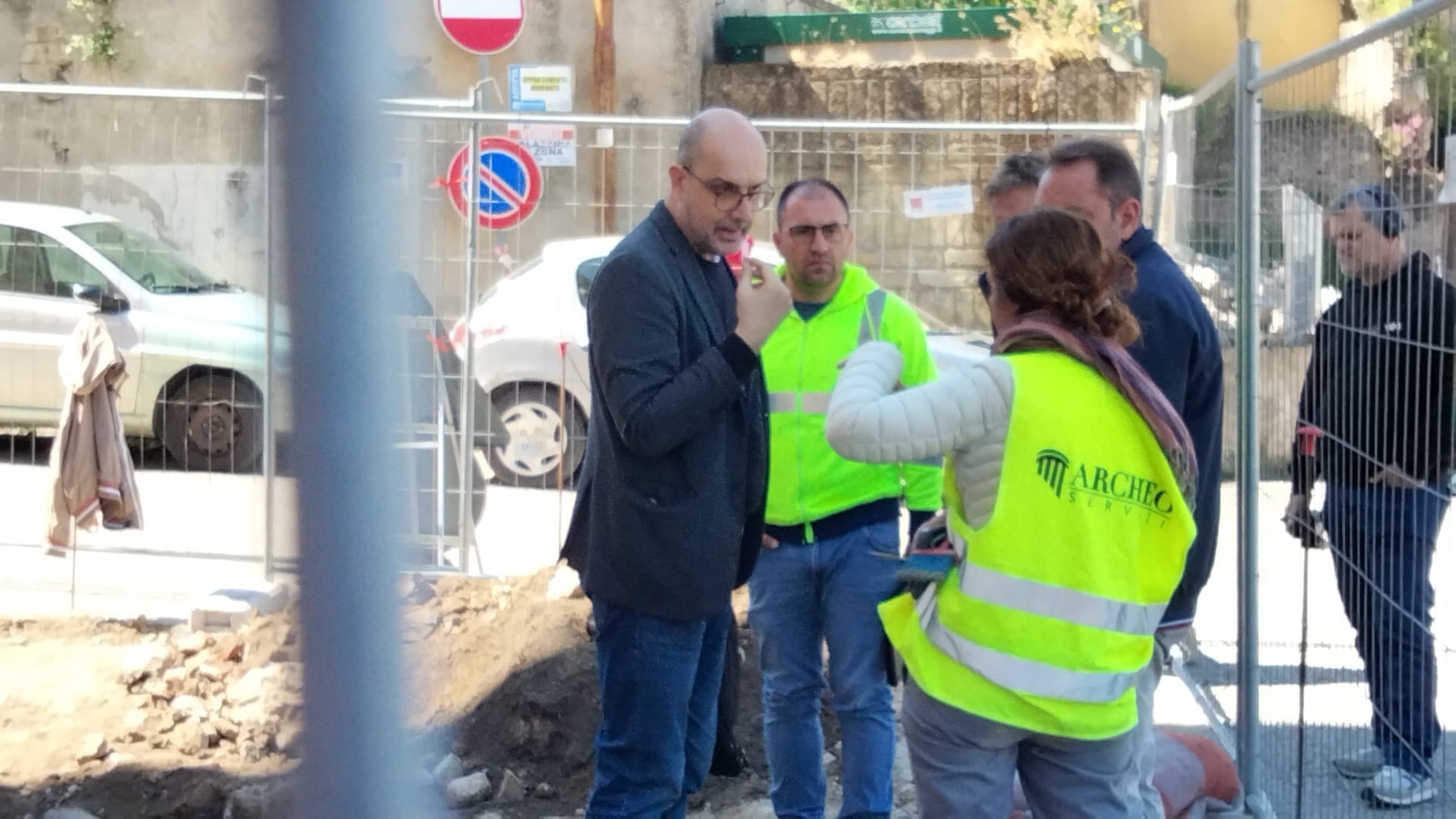 Piazza Cardinal Pacca, il sopralluogo dell’archeologo Foresta