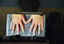 Consegna della Stampa tattile della porta di bronzo del Duomo di Benevento