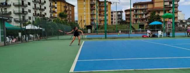 Play-off nazionali di tennis pareggio per il T.C. 2002 femminile. Decisiva la trasferta a Catania