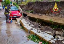 Maltempo in Irpinia: muro crolla su auto in sosta, allagamenti e alberi caduti
