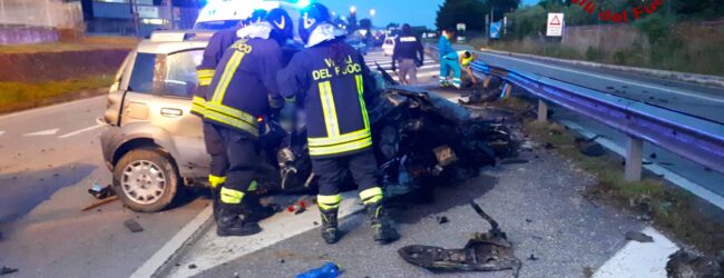 Incidente mortale all’uscita del casello Av Est, morta 45enne