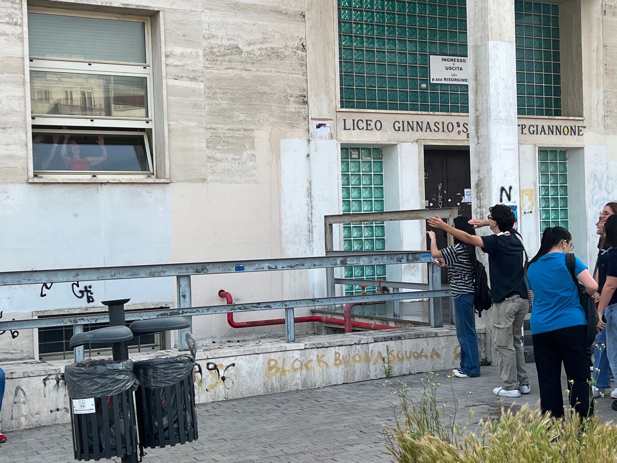 Maturità 2023, gli studenti: “Si chiude un ciclo, prima dell’ingresso tanta emozione”