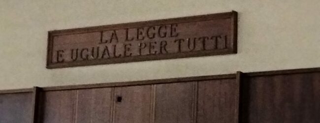 Abuso d’Ufficio, favorevoli e contrari. Del Basso De Caro per il si