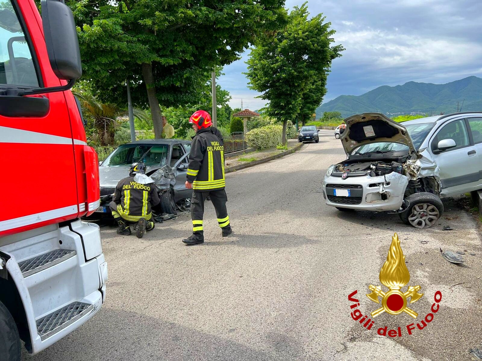 Montoro| Scontro tra due auto a Piazza di Pandola, feriti un 77enne e una 23enne