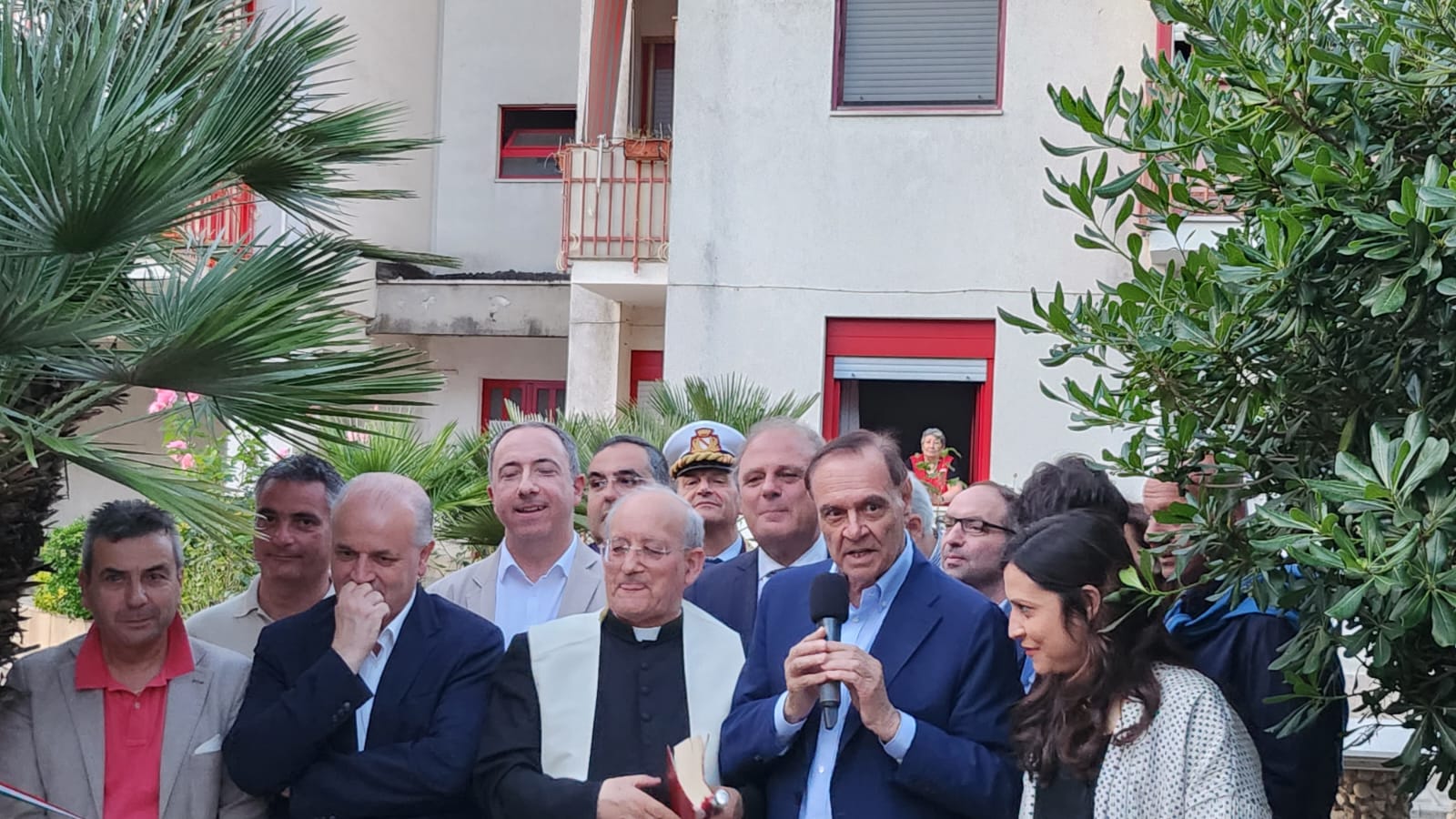 Via Nuzzolo, inaugurato il cantiere. Mastella: “Orgogliosi, si concretizzano effetti del Pnrr”