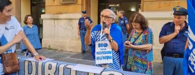 Acqua Pubblica, Padre Zanotelli: fermiamo la privatizzazione