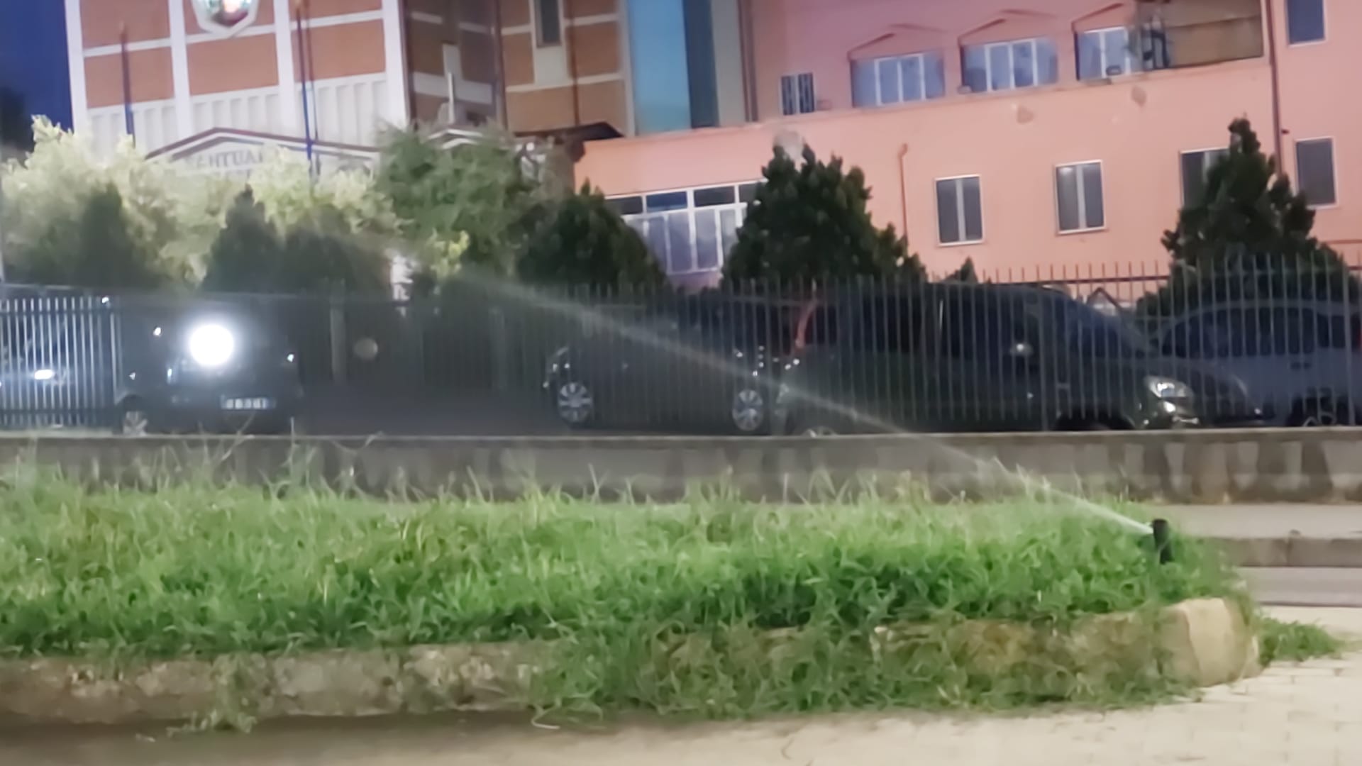 Altrabenevento: “Gesesa raziona l’acqua ma quella del Biferno è utilizzata per innaffiare le aiuole della parte alta della città”