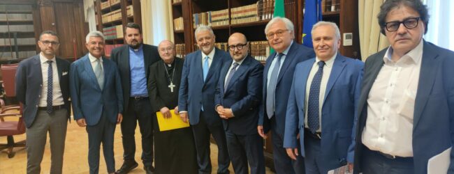 Il ministro Sangiuliano incontra una delegazione sannita e accoglie l’invito a venire nella provincia di Benevento