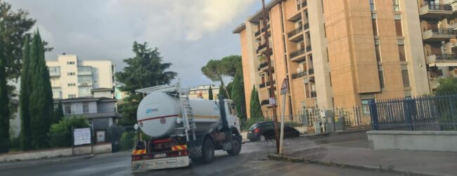 Comune e Asia avviano lavaggio su strade: al via da domani