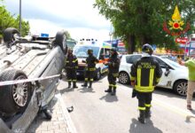 Incidente tra 3 auto a Torrette di Mercogliano, una si ribalta: tra i 7 feriti anche 3 bambini