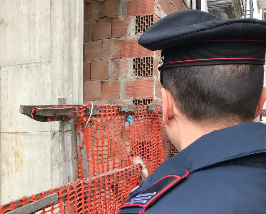 Sicurezza sui luoghi di lavoro: denunciato l’amministratore di una ditta edile di Baiano
