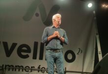 Avellino Summer Festival, Biagio Izzo spopola a Bellizzi. Weekend con Coma Cose, Rhove e NadaMas