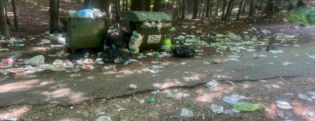 Monti del Partenio, la bellezza della montagna mortificata dai rifiuti