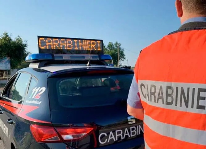Atripalda| Provoca incidente e si dà alla fuga: i carabinieri denunciano il presunto pirata della strada