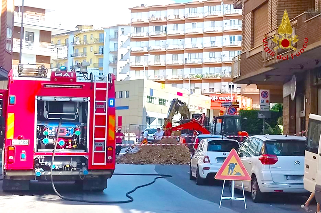 Avellino| Fuga di gas in via Tagliamento, intervengono i vigili del fuoco