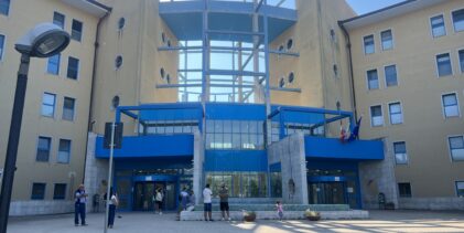 Parcheggio multipiano a servizio della Città ospedaliera, ripartono i lavori fermi dal 2017 per la riqualificazione e il completamento dell’area