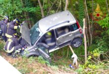 Chiusano San Domenico| Sbanda con l’auto e finisce in una scarpata, 27 ferita trasportata al Moscati