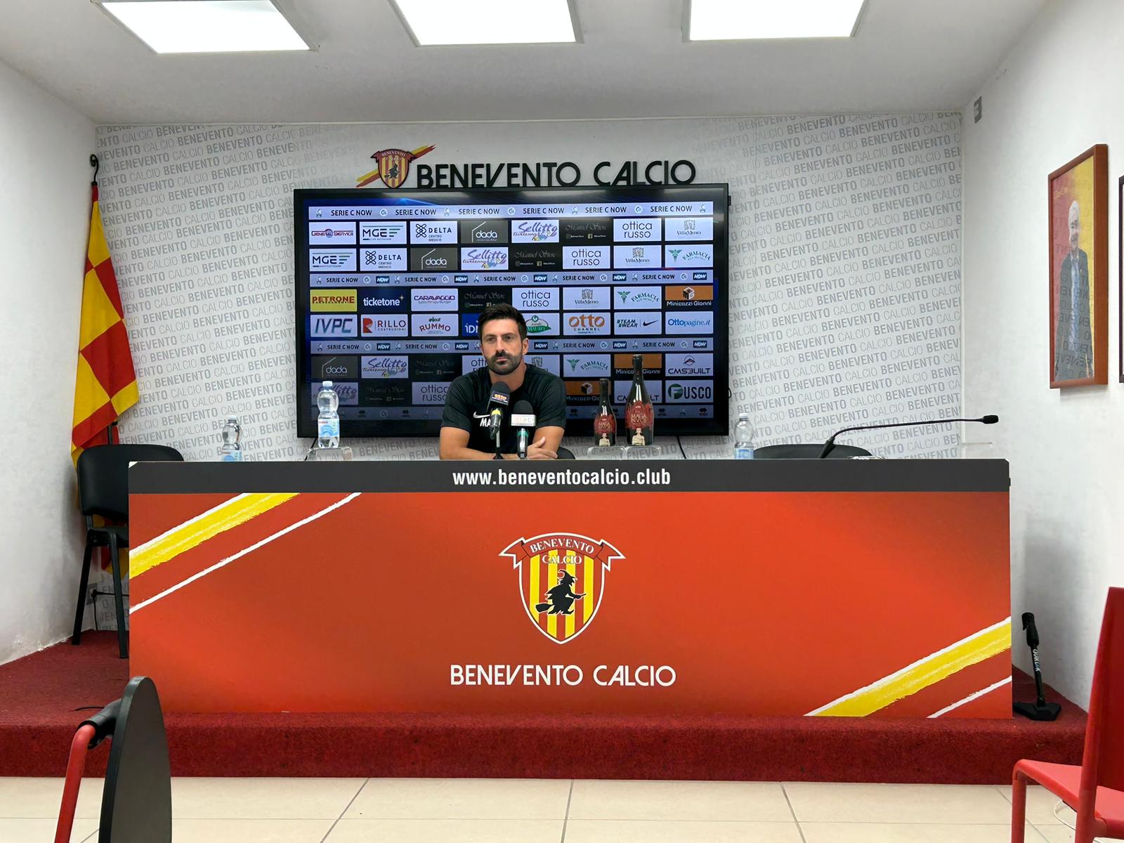 Benevento, Andreoletti: “Partita col Crotone mai banale. Il pubblico mi sta stupendo”