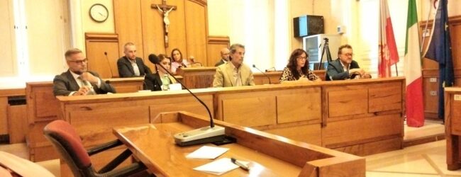 Culto della personalità, l’accusa di Perifano a Mastella