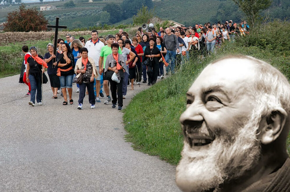 Paupisi e Torrecuso, le due comunità in festa per San Pio e pellegrinaggio a piedi a Pietrelcina