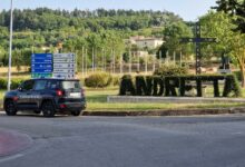 Andretta| Venditore ambulante ruba catenina d’oro a un’anziana cliente, identificato e denunciato
