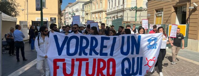 “Vorrei un futuro qui”, anche a Benevento la protesta degli studenti universitari