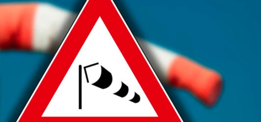 Vento forte, a Benevento chiusi parchi, villa comunale e cimitero