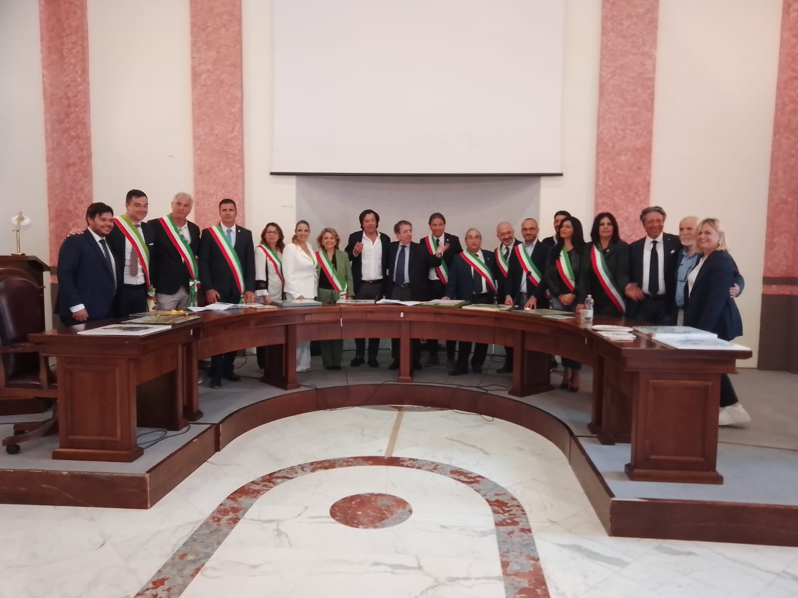 Cerreto Sannita, successo per la stipula del “Patto di Amicizia” tra le Città della Ceramica del meridione