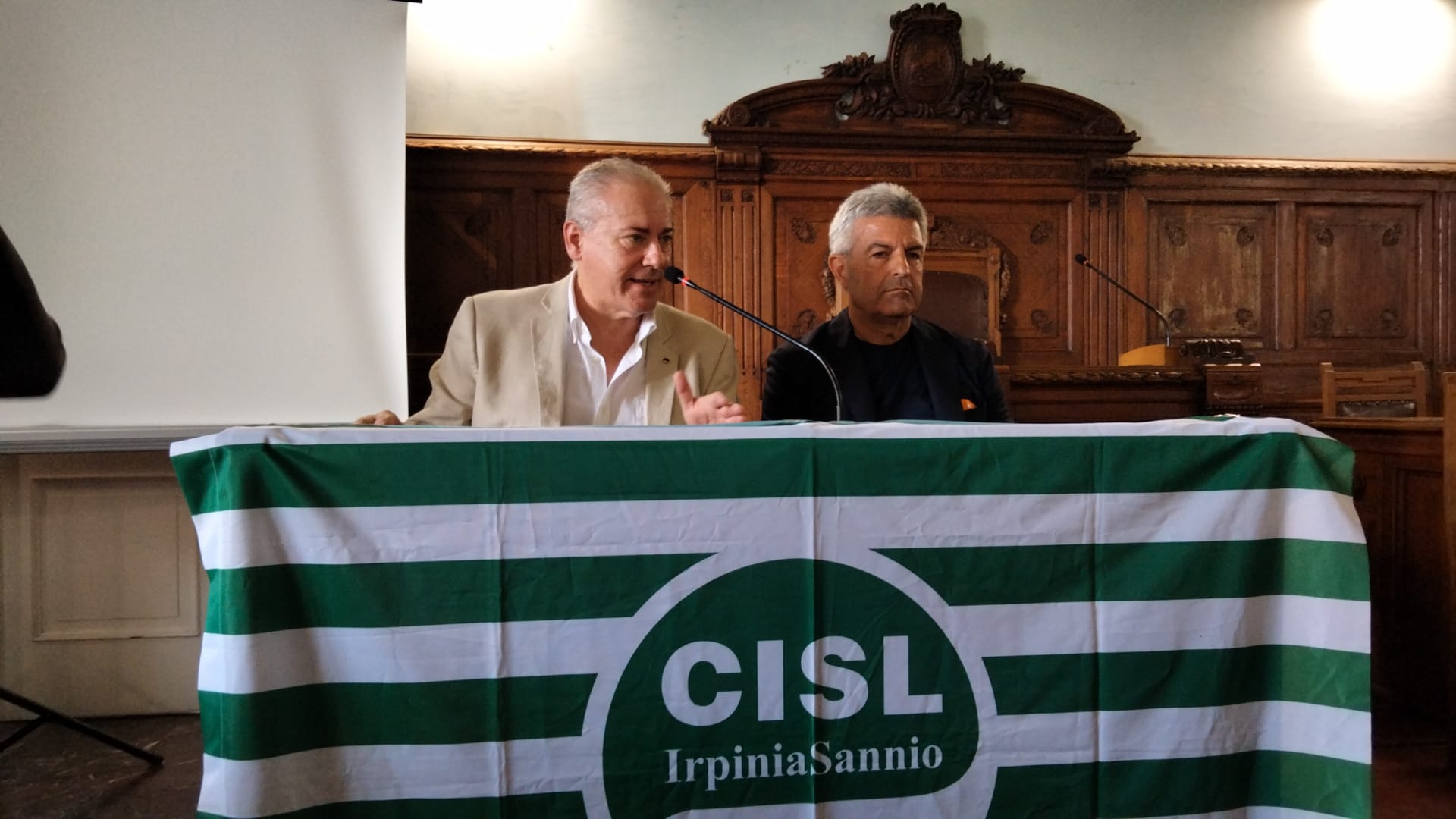 La Cisl alle imprese: “aggiungi un posto al tavolo”