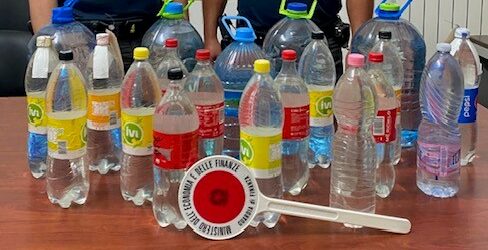 Strada Statale 372, la Finanza sequestraanesi  60 litri di grappa e denuncia due albanesi