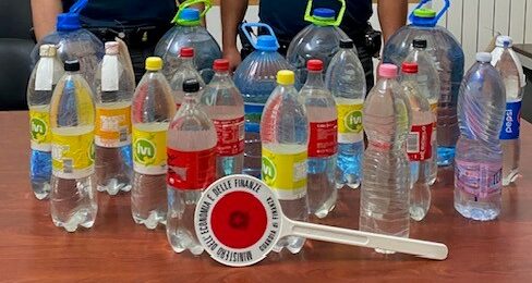 Strada Statale 372, la Finanza sequestraanesi  60 litri di grappa e denuncia due albanesi