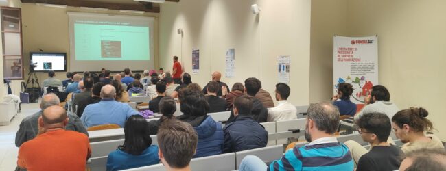 Benevento| Linux Day 2023: grande partecipazione per l’evento dedicato alla tecnologia e alla cultura libera